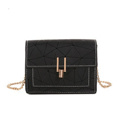 Women Shoulder Bags 2019 summer new Korean version of the Messenger bag handbag chain wild crack printing wild shoulder bag