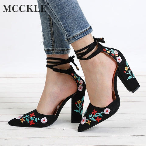 Factory Direct Low Heels Sandals Women Ankle Strap Summer Shoes Female Plus Size 43 Block Heels Women Shoes 2019 Casual Sandals